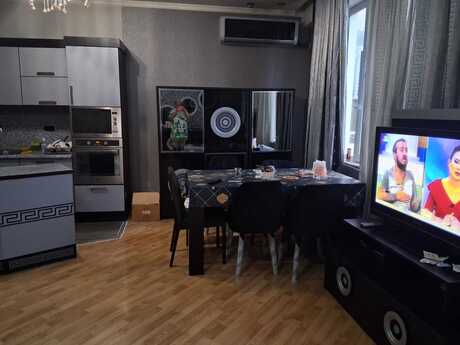 2-room apartment for rent, 75 m², 8-ci mikrorayon: 700 ₼/mo 4