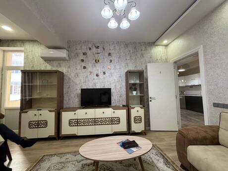 Kirayə 2 otaqlı mənzil, 70 m², Şah İsmayıl Xətai: 900 ₼/ay 2