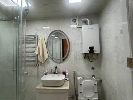 2-комнатная квартира, 70 м², 28 May: 240 000 ₼ 4