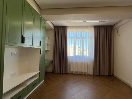 3 otaqlı mənzil, 130 m², İnşaatçılar: 369 999 ₼ 4