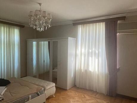 3-room apartment for rent, 100 m², İçəri Şəhər: 1 200 ₼/mo 4