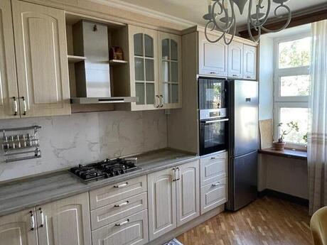 3-room apartment for rent, 100 m², İçəri Şəhər: 1 200 ₼/mo 5