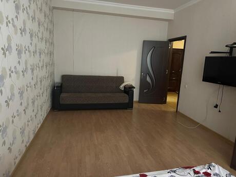 1 rooms · 60 m² · floor 8/16, Neftçilər