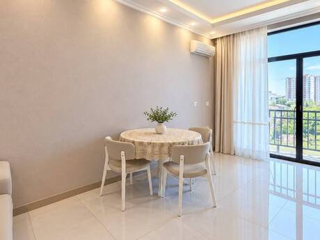 2 rooms · 61 m² · floor 3/15, West Town