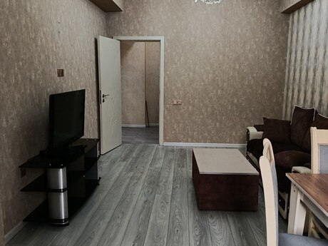 Аренда: 3-комнатная квартира, 99 м², Şah İsmayıl Xətai: 900 ₼/мес 2