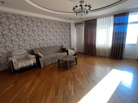 Аренда: 2-комнатная квартира, 130 м², 28 May: 1 000 ₼/мес 2