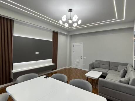 2-room apartment, 80 m², 8 Noyabr: 279 000 ₼ 3