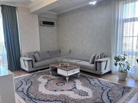 3 otaqlı mənzil, 130 m², Qara Qarayev: 395 000 ₼ 2