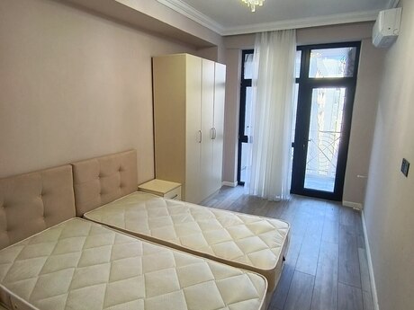 Kirayə 3 otaqlı mənzil, 100 m², 28 May: 1 300 ₼/ay 5