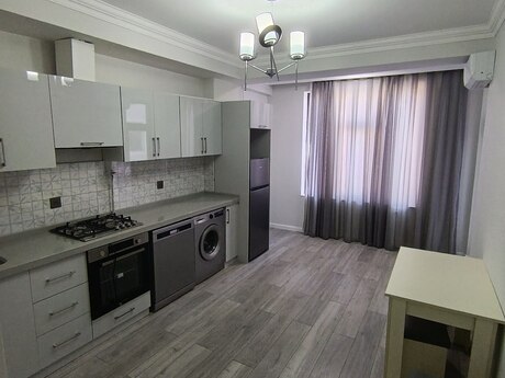 Kirayə 3 otaqlı mənzil, 100 m², 28 May: 1 300 ₼/ay 4