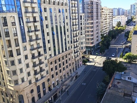 Kirayə 3 otaqlı mənzil, 100 m², 28 May: 1 300 ₼/ay 2