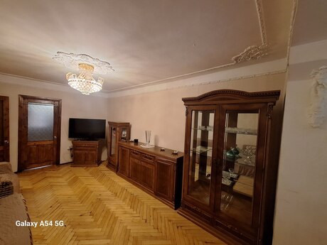 3 otaqlı mənzil, 65 m², İnşaatçılar: 200 000 ₼ 4