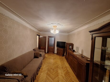 3 otaqlı mənzil, 65 m², İnşaatçılar: 200 000 ₼ 2