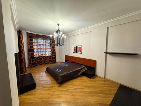 Kirayə 3 otaqlı mənzil, 170 m², Nəsimi: 1 300 ₼/ay 3