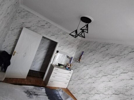 20 Yanvarda 5 otaqlı köhnə tikili mənzil satılır, 135 m², 255 000 AZN, şəkil 2 / 7