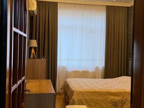 2-room apartment for rent, 90 m², 8-ci mikrorayon: 700 ₼/mo 3