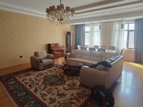 Kirayə 4 otaqlı mənzil, 170 m², Nizami: 1 700 ₼/ay 3