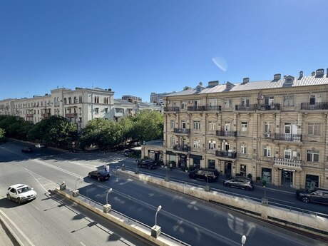 2-комнатная квартира, 45 м², Nəriman Nərimanov: 170 000 ₼ 2