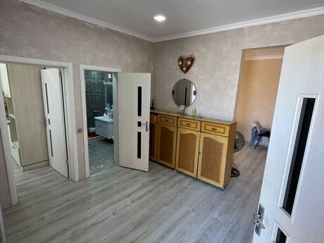 Elan №6453642 - Bakı, Novxanı q., 4 otaqlı, 185 m²