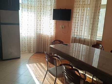 3 otaqlı mənzil, 130 m², Nizami: 345 000 ₼ 3