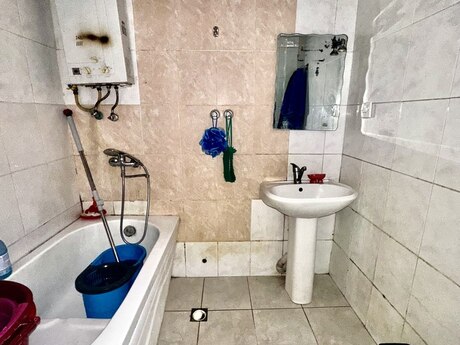 2 otaqlı mənzil, 62 m², Qara Qarayev: 168 000 ₼ 2