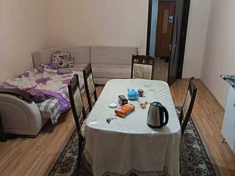 Kirayə 2 otaqlı mənzil, 90 m², İnşaatçılar: 100 ₼/ay 5