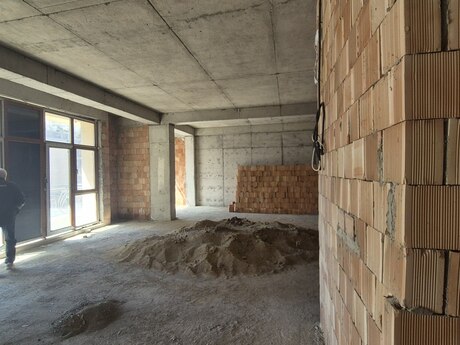 4 otaqlı mənzil, 210 m², 28 May: 620 000 ₼ 5