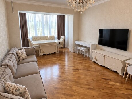 Объявление №6358673 - Баку, Низаминский  р., 3-комн., 80 м², 2/9 этаж