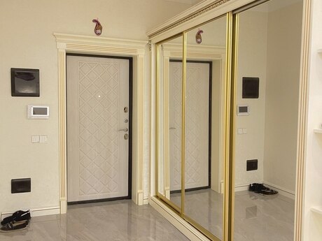 Kirayə 4 otaqlı mənzil, 141 m², Xətai: 1 500 ₼/ay 2