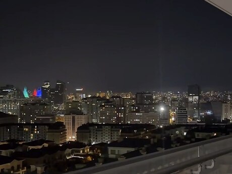 4 otaq · 224 m² · 14/20 mərtəbə, Ağ şəhər
