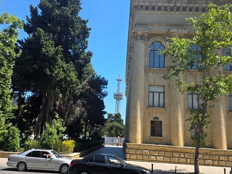 Elan №6453854 - Bakı, Sahil m., 2 otaqlı, 56 m², 2/4 mərtəbə