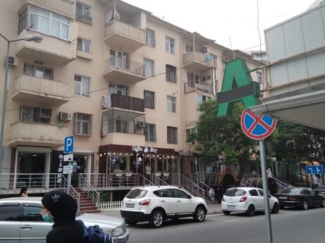 Elan №6453863 - Bakı, Elmlər Akademiyası m., 3 otaqlı, 78 m², 2/5 mərtəbə