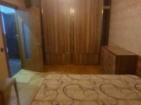3-room apartment for rent, 70 m², Şah İsmayıl Xətai: 750 ₼/mo 4