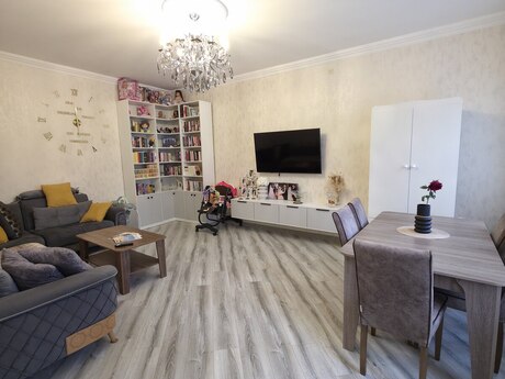 Elan №6453936 - Bakı, Bakıxanov q., 6 otaqlı, 220 m²