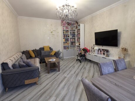 6 otaqlı həyət evi, 220 m², Bakıxanov: 260 000 ₼ 2