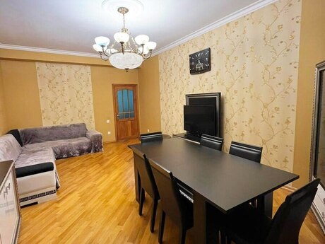 Badamdarda 2 otaqlı yeni tikili mənzil kirayə verilir, 100 m², 800 AZN/ay, şəkil 3 / 12