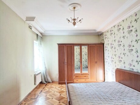 3 otaqlı mənzil, 102 m², 28 May: 300 000 ₼ 5