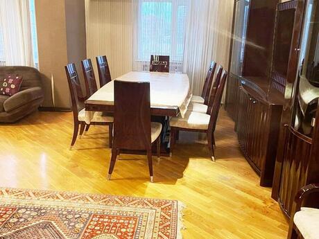 3-room apartment for rent, 162 m², Şah İsmayıl Xətai: 1 200 ₼/mo 2