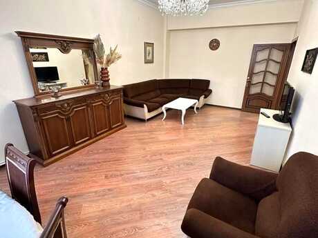 Kirayə 3 otaqlı mənzil, 95 m², Nizami: 1 100 ₼/ay 3
