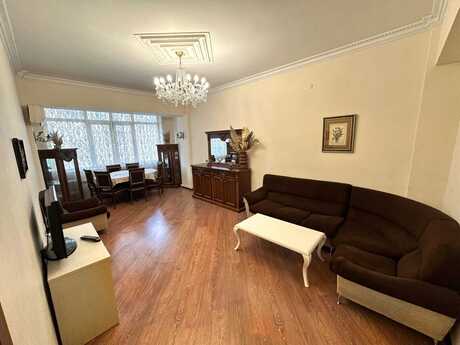 Kirayə 3 otaqlı mənzil, 95 m², Nizami: 1 100 ₼/ay 2