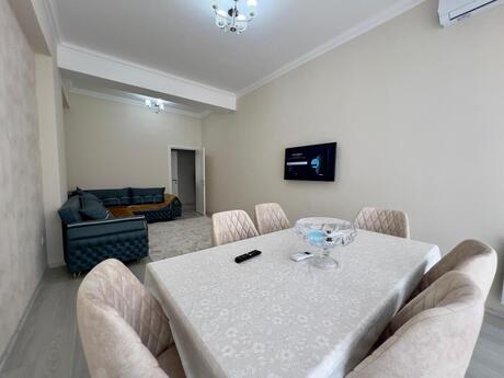 Аренда: 2-комнатная квартира, 90 м², 20 Yanvar: 800 ₼/мес 3