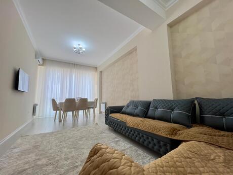 2 rooms · 90 m² · floor 4/16, 20 Yanvar