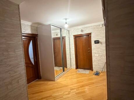 Elan №6454056 - Bakı, Qaraçuxur q., 3 otaqlı, 80 m², 5/9 mərtəbə