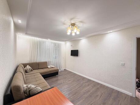 Elan №6454073 - Bakı, 28 May m., 1 otaqlı, 45 m², 4/5 mərtəbə