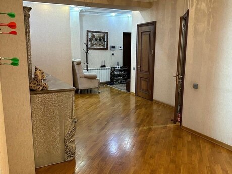4-room apartment, 212 m², Elmlər Akademiyası: 560 000 ₼ 4