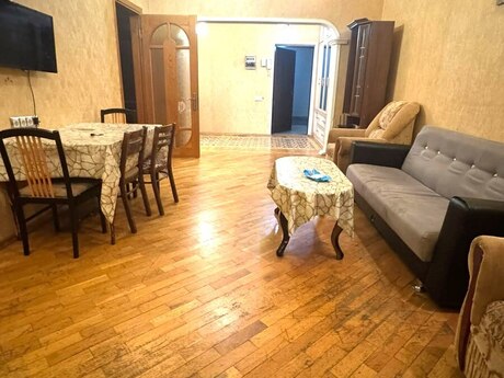 2-room apartment for rent, 60 m², Qara Qarayev: 550 ₼/mo 4