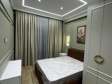 2-room apartment for rent, 56 m², 8 Noyabr: 1 000 ₼/mo 4