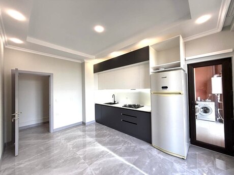 2 rooms · 75 m² · floor 5/14, West Town
