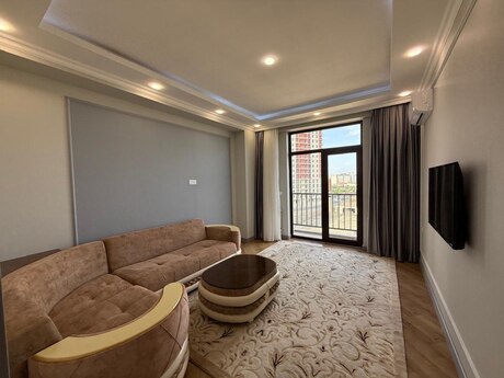 2-room apartment for rent, 75 m², West Town: 900 ₼/mo 3