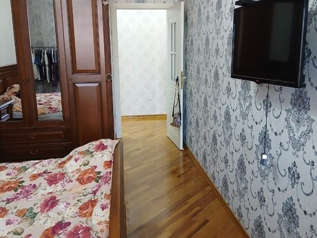 2 rooms · 80 m² · floor 8/17, Memar Əcəmi